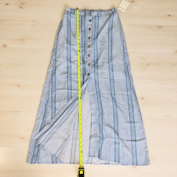 NWT Be Bop Striped Button-Front Maxi Skirt Lined Blue Ivory Sz M Rayon Juniors - Picture 10 of 11